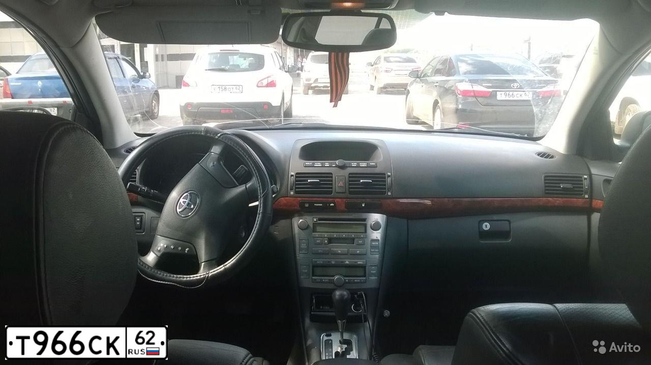 Фото автомобиля TOYOTA CAMRY, 2015 — госномер О804ОМ62. Цвет: ЧЕРНЫЙ МЕТАЛЛИК