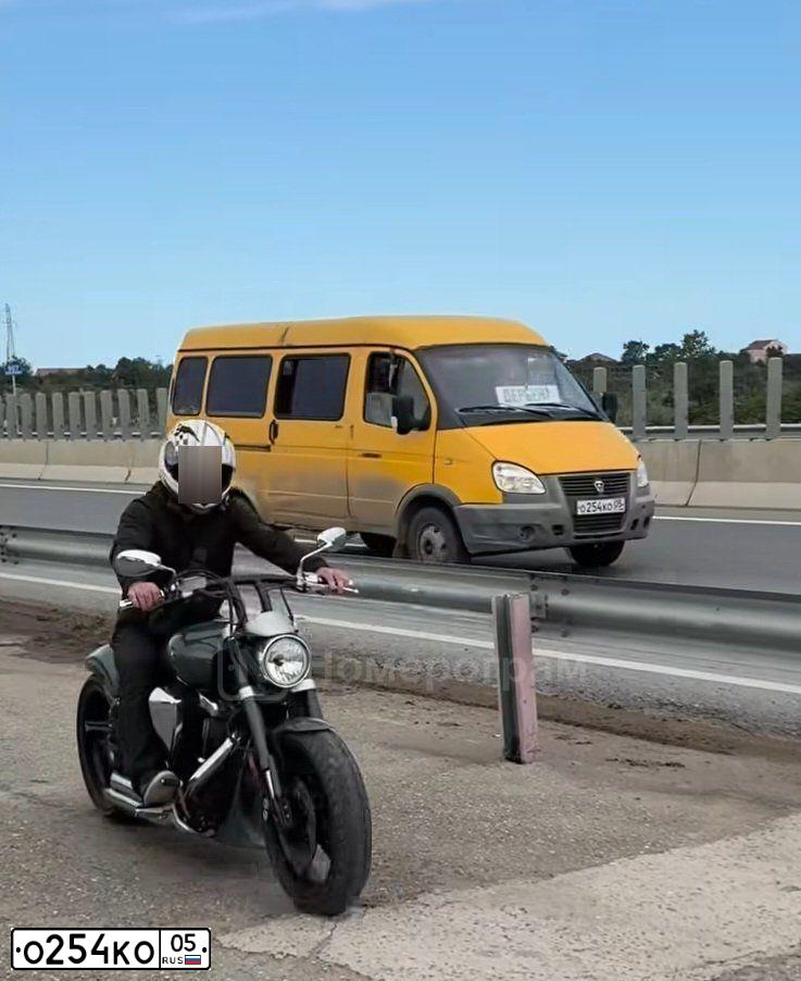 Фото автомобиля GAZ Z 3221 GAZEL, 2006 — госномер О254КО05. Цвет: ЖЁЛТЫЙ
