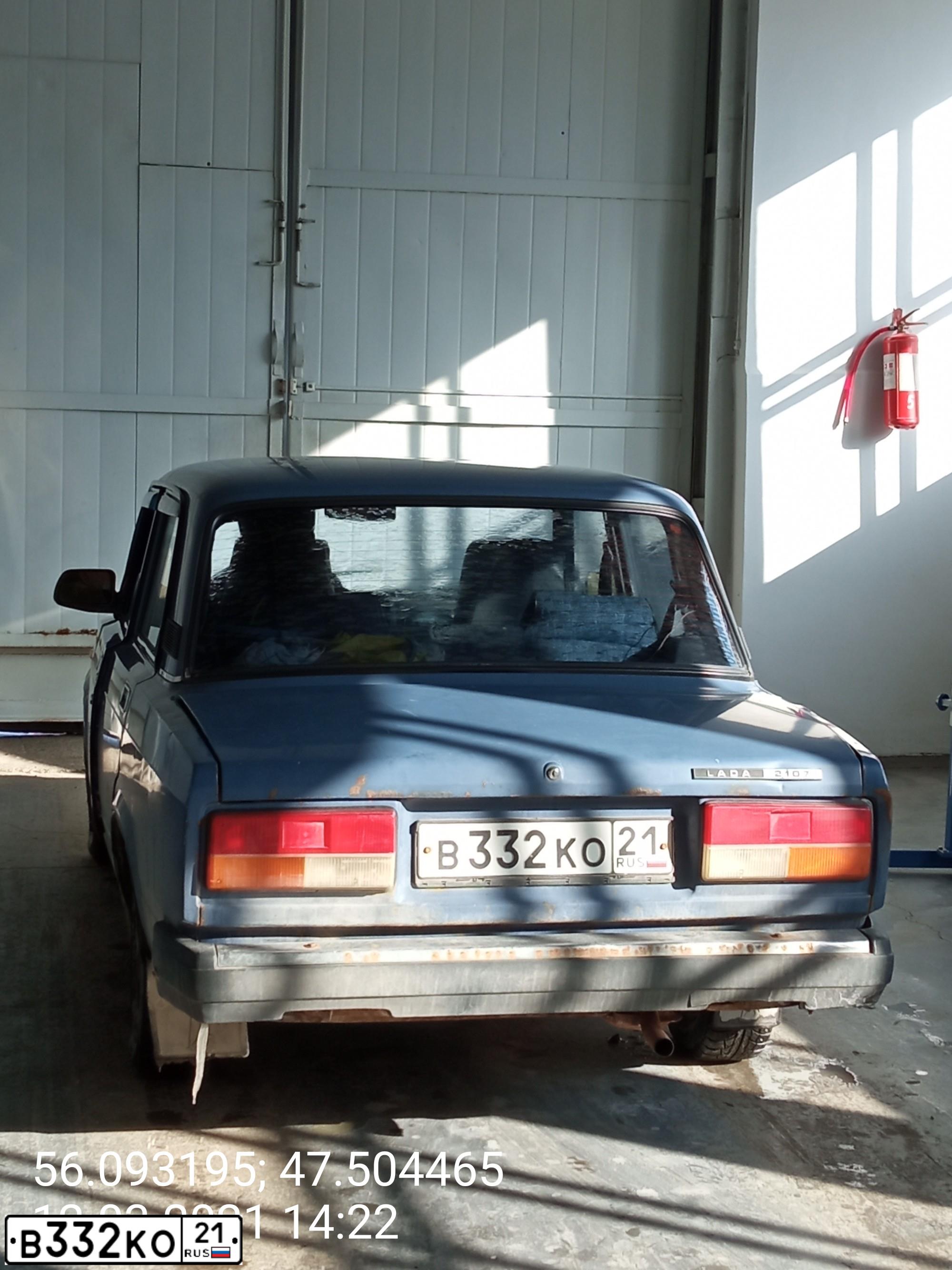 Фото автомобиля LADA 2107, 2006 — госномер В332КО21. Цвет: СИНИЙ