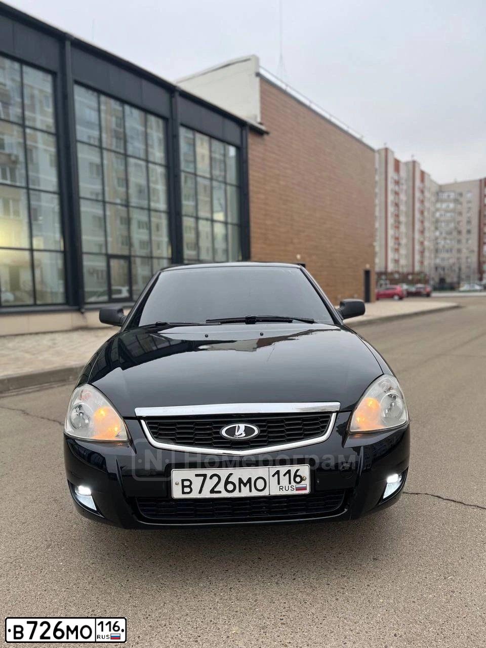 Фото автомобиля LADA 2172 PRIORA, 2010 — госномер В726МО116. Цвет: -