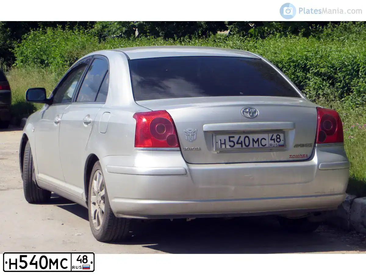 Фото автомобиля TOYOTA AVENSIS, 2003 — госномер Н540МС48. Цвет: СЕРЕБРИСТЫЙ