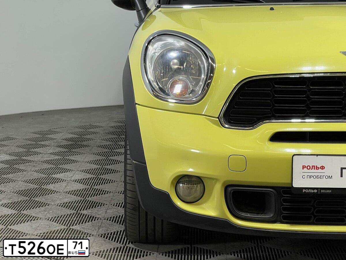 Фото автомобиля MINI COUNTRYMAN, 2011 — госномер А559ВУ977. Цвет: ЖЕЛТЫЙ