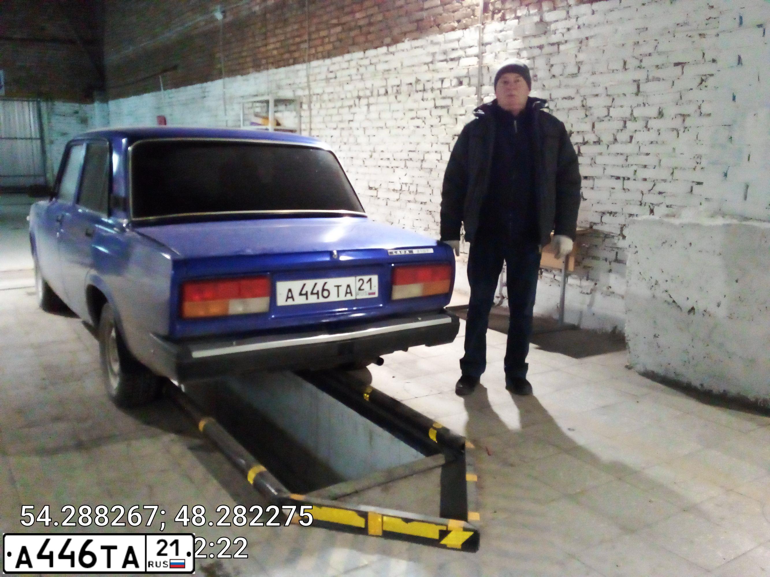 Фото автомобиля LADA 2107, 2011 — госномер У198МК152