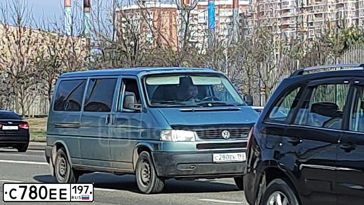 Фото автомобиля LADA 2102 LADA, 1982 — госномер С780ТТ197. Цвет: ЖЕЛТЫЙ