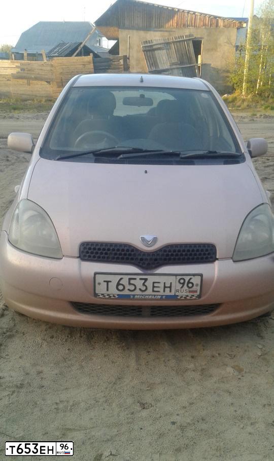 Фото автомобиля TOYOTA VITZ, 1999 — госномер Е516КМ122