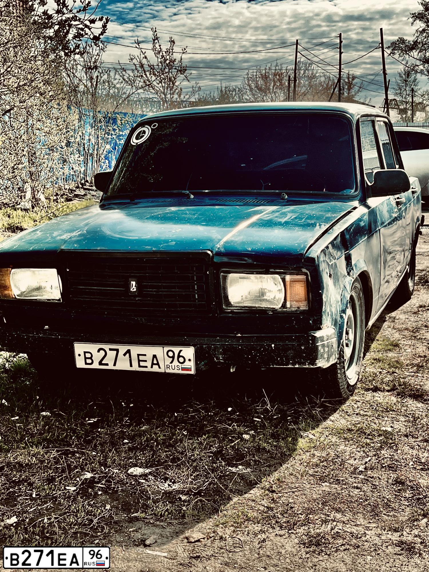 Фото автомобиля LADA 2107 LADA, 2003 — госномер В271ЕА96. Цвет: Сине-зеленый