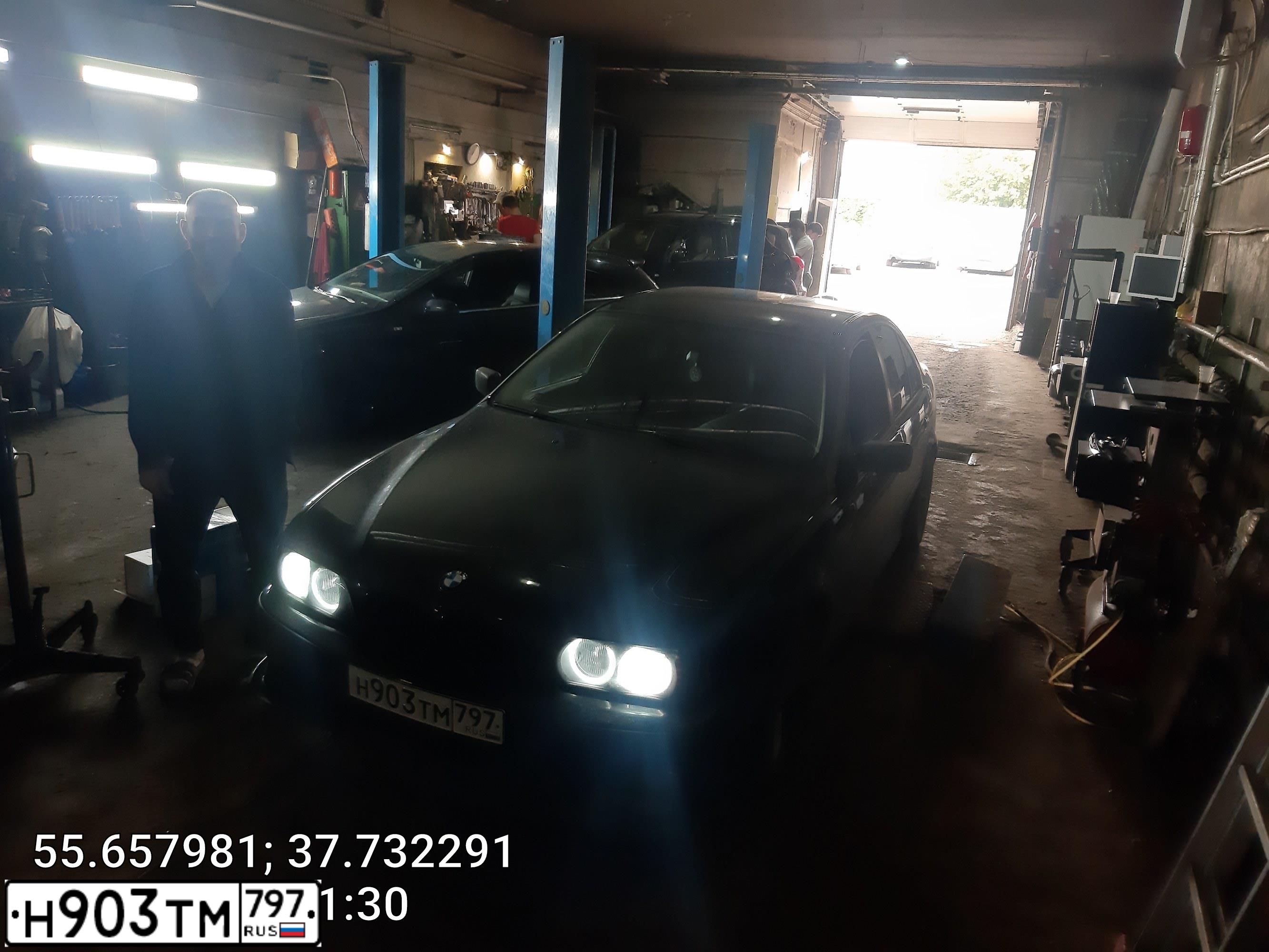 Фото автомобиля BMW SERIE 5, 1997 — госномер Х018ЕР797. Цвет: ЧЕРНЫЙ