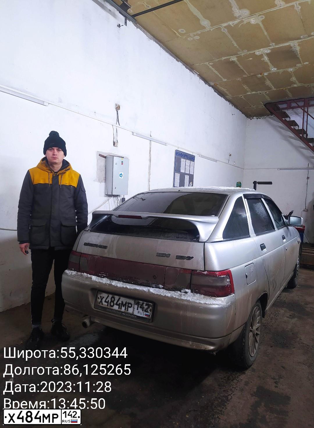 Фото автомобиля LADA 2112 LADA, 2006 — госномер Р748ЕО142. Цвет: СВЕТЛО-СЕРЕБРИСТЫЙ МЕТАЛЛ