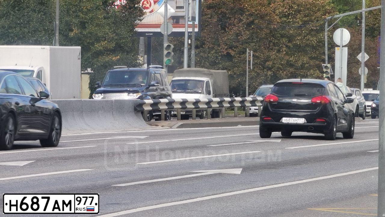 Фото автомобиля KIA CEE'D, 2015 — госномер Е529АР750. Цвет: ЧЕРНЫЙ
