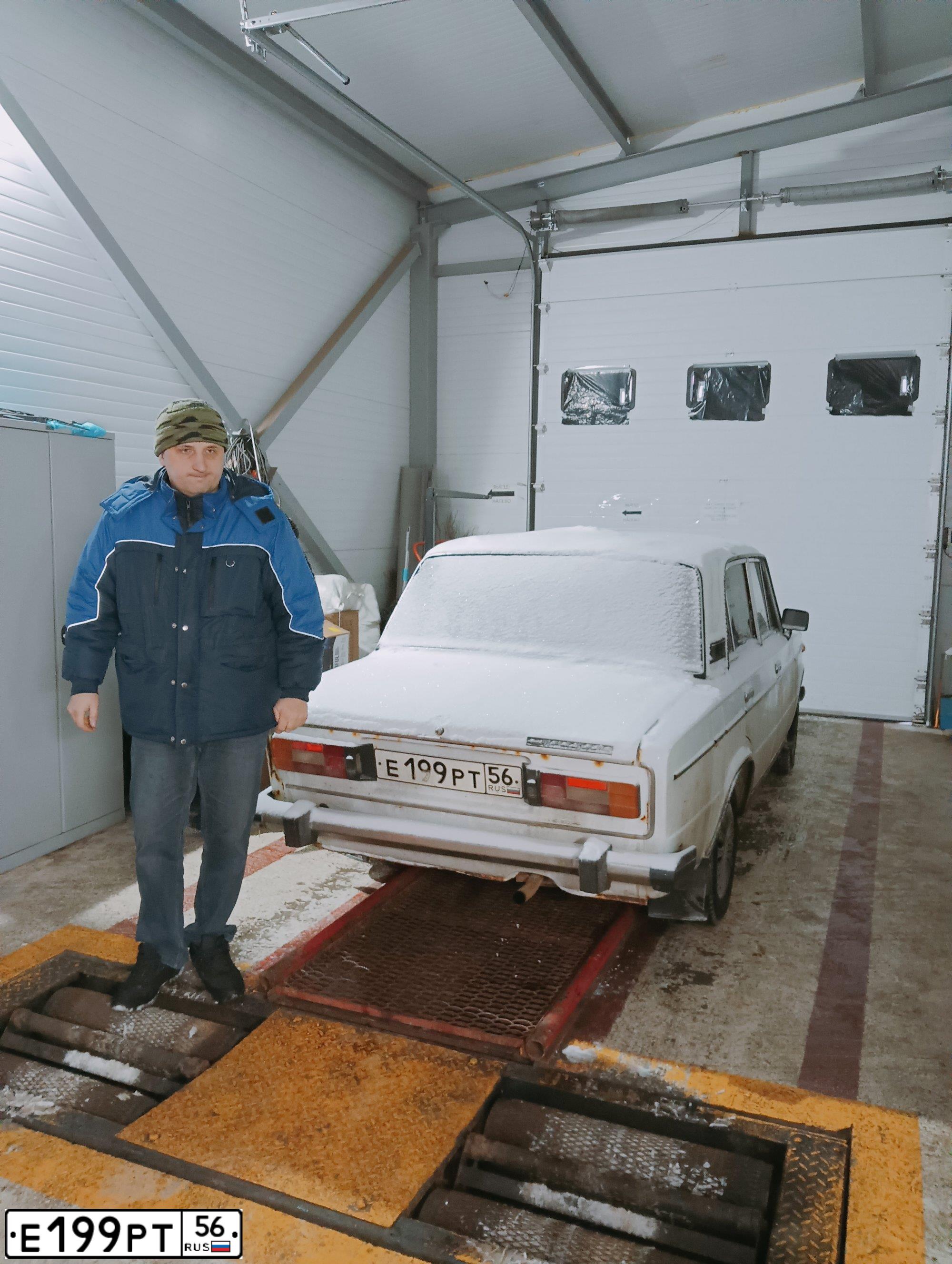 Фото автомобиля LADA 2106 LADA, 2001 — госномер Е199РТ56. Цвет: ЯРКО-БЕЛЫЙ