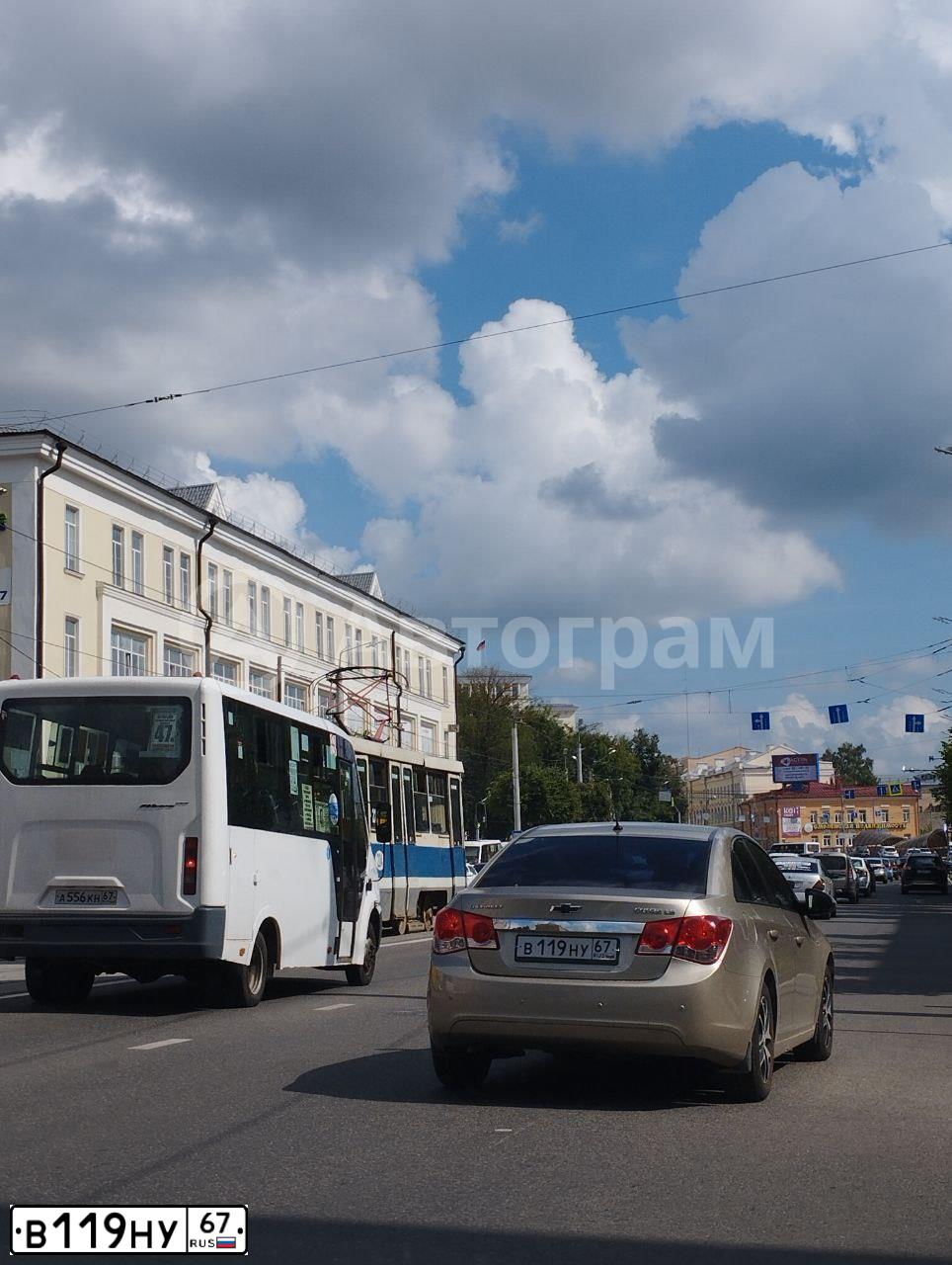 Фото автомобиля CHEVROLET CRUZE, 2011 — госномер В119НУ67. Цвет: БЕЖЕВЫЙ МЕТАЛЛИК