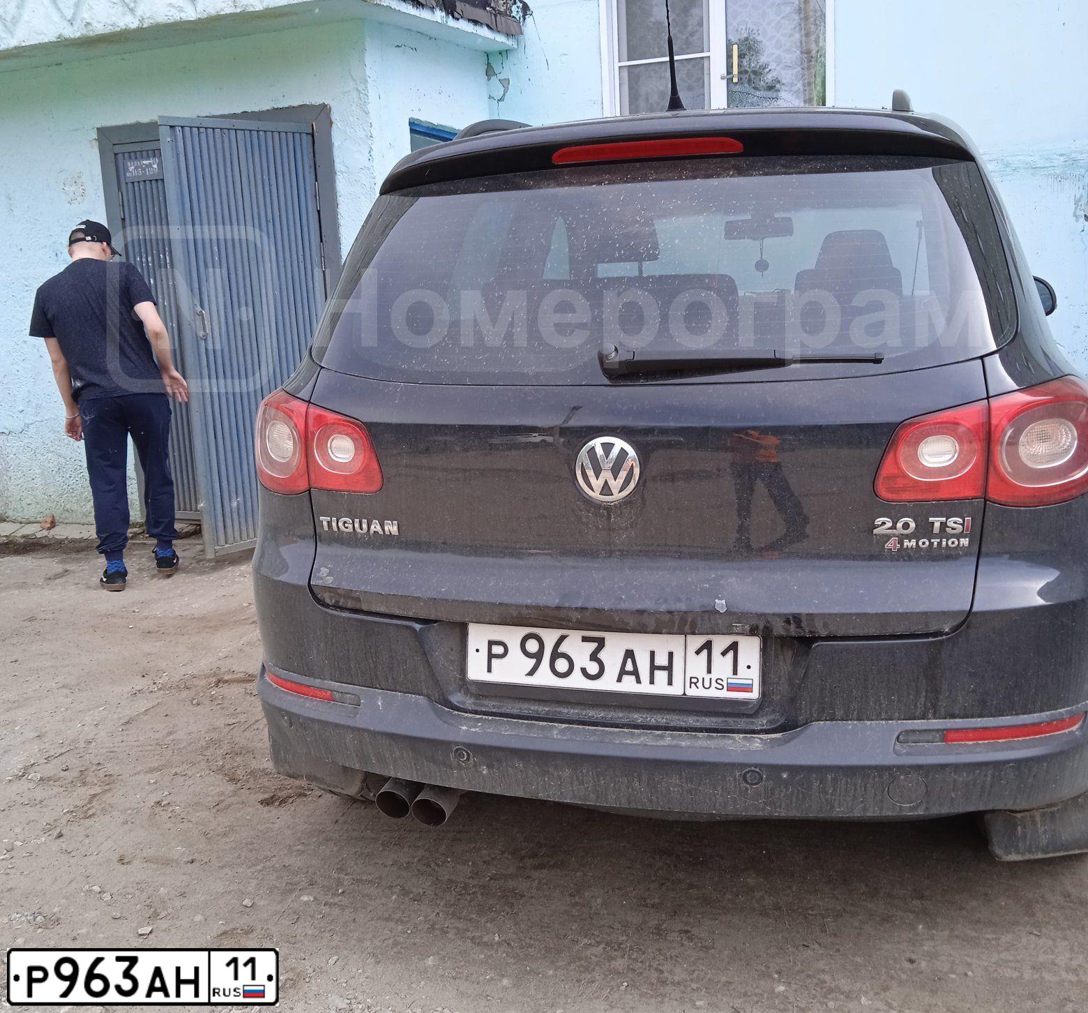 Фото автомобиля VOLKSWAGEN TIGUAN, 2010 — госномер Р963АН11. Цвет: ЧЕРНЫЙ