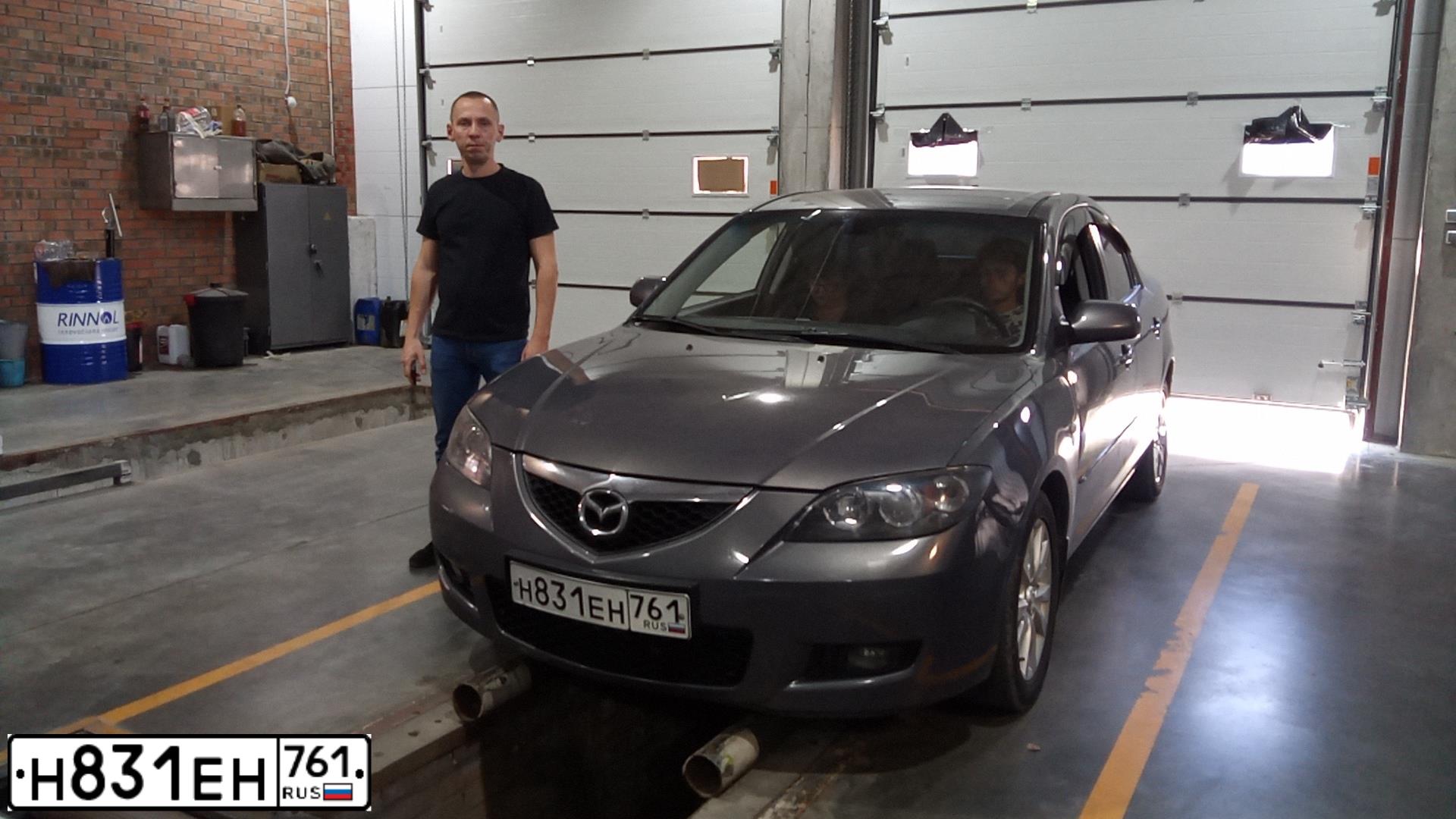 Фото автомобиля MAZDA 3, 2007 — госномер А364ВМ147. Цвет: СЕРЫЙ