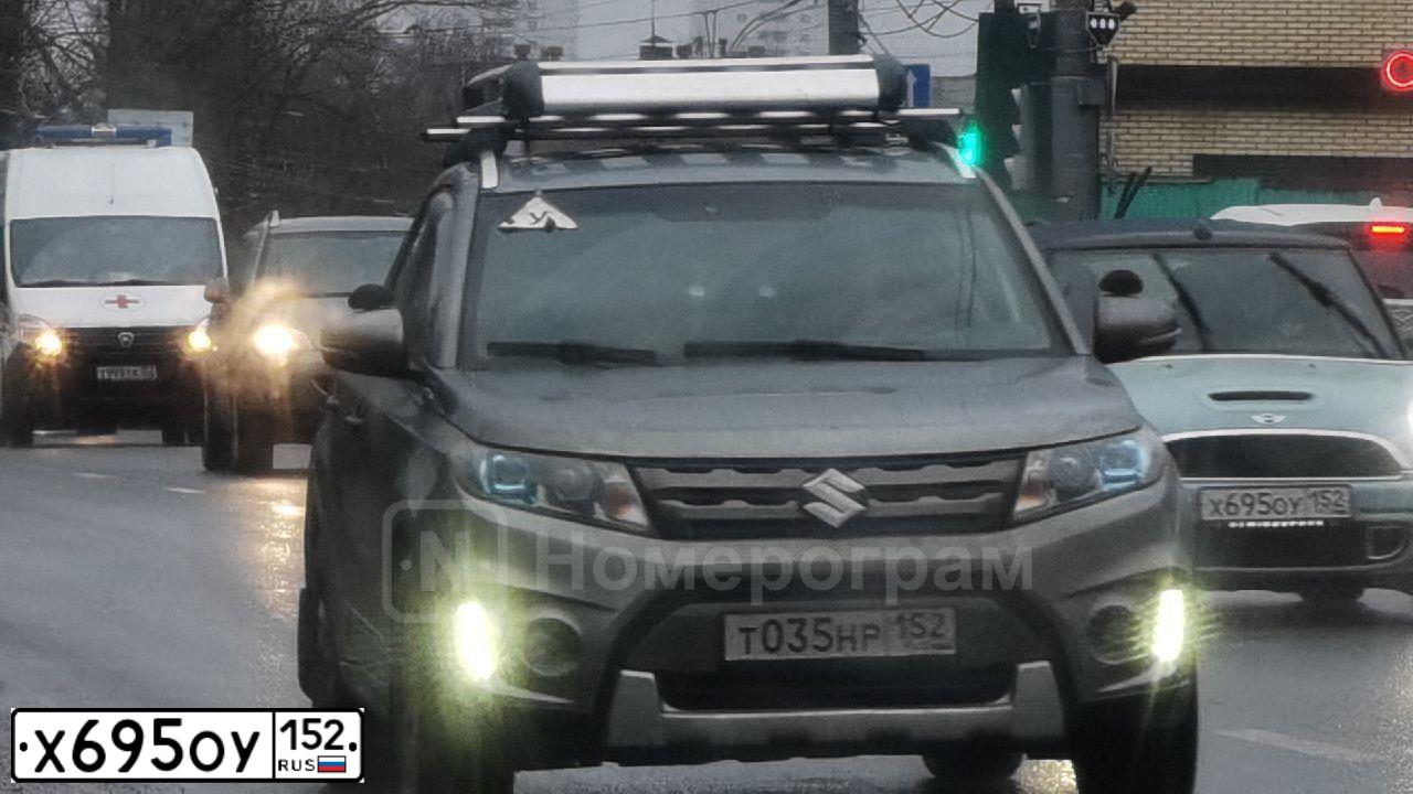 Фото автомобиля NISSAN ALMERA, 2008 — госномер Х695ОУ152. Цвет: БЕЖЕВЫЙ