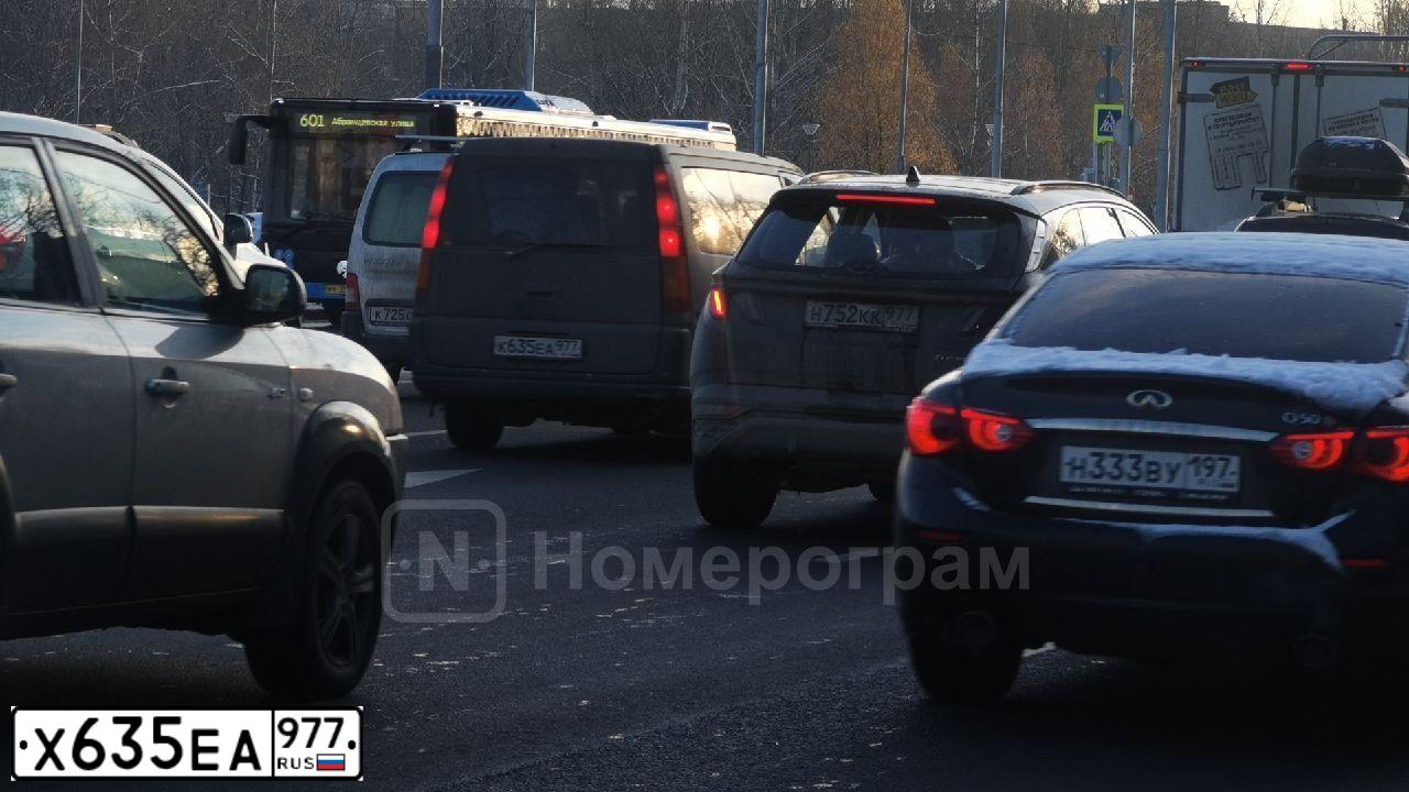 Фото автомобиля MITSUBISHI ASX, 2011 — госномер М819УР40. Цвет: голубой