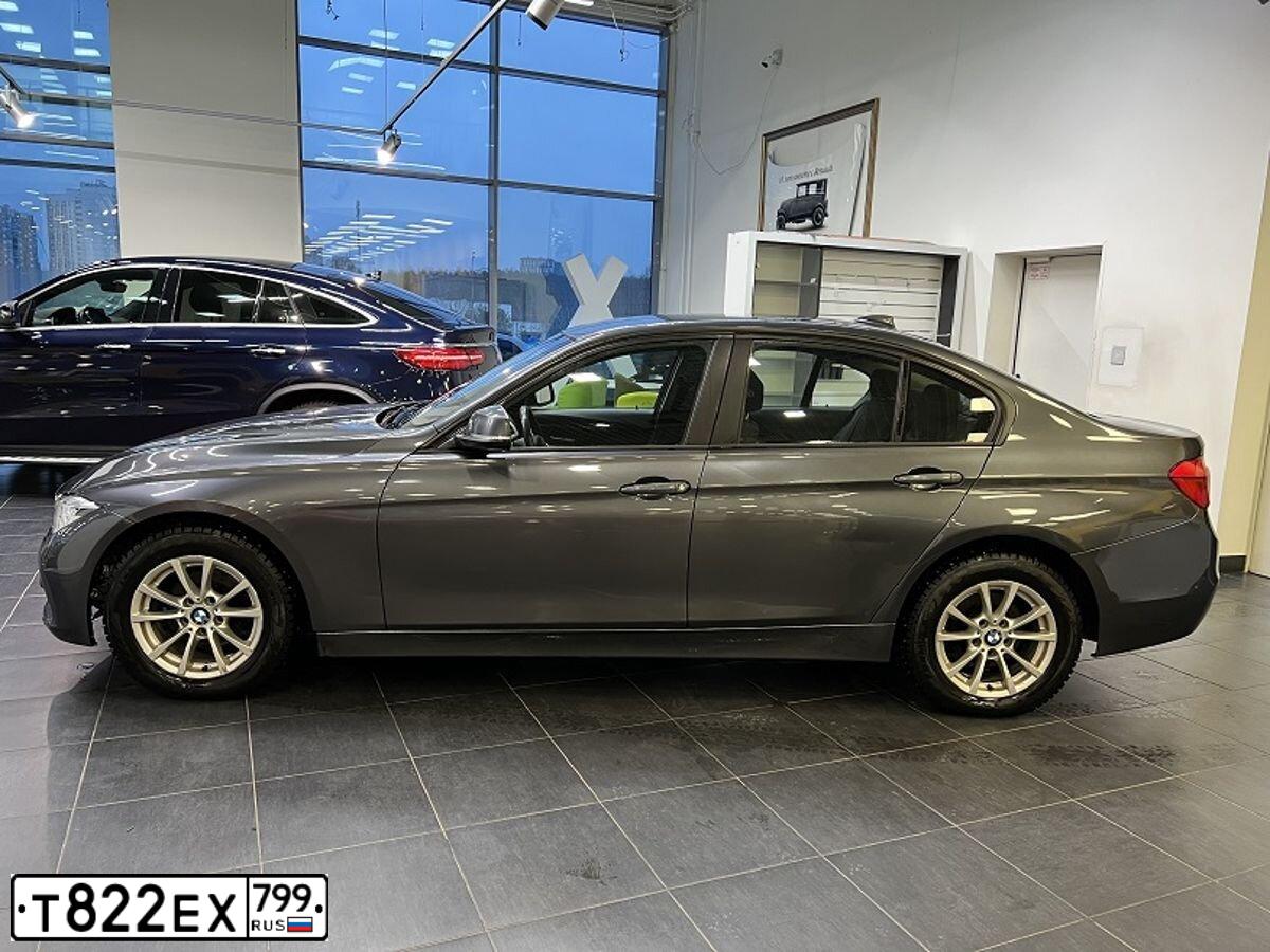 Фото автомобиля BMW 320I, 2018 — госномер Х128УН33. Цвет: Серый