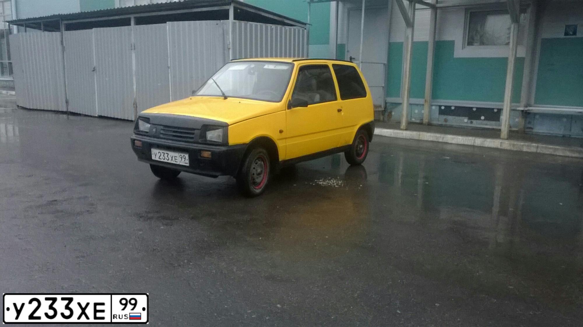 Фото автомобиля SEAZ OKA, 2002 — госномер У233ХЕ99. Цвет: ЖЁЛТЫЙ