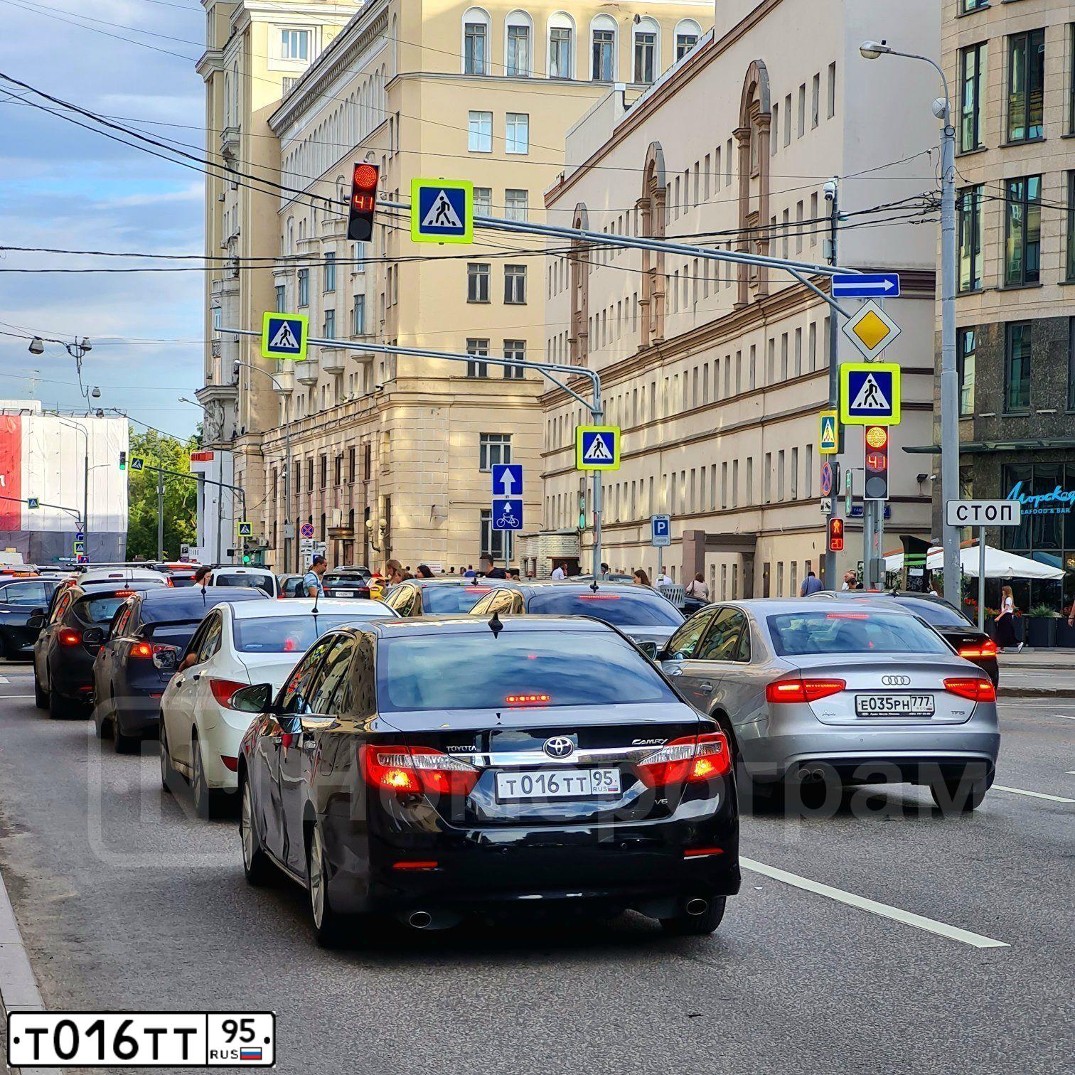 Фото автомобиля TOYOTA CAMRY, 2007 — госномер Х700ТР93. Цвет: БЕЖЕВЫЙ