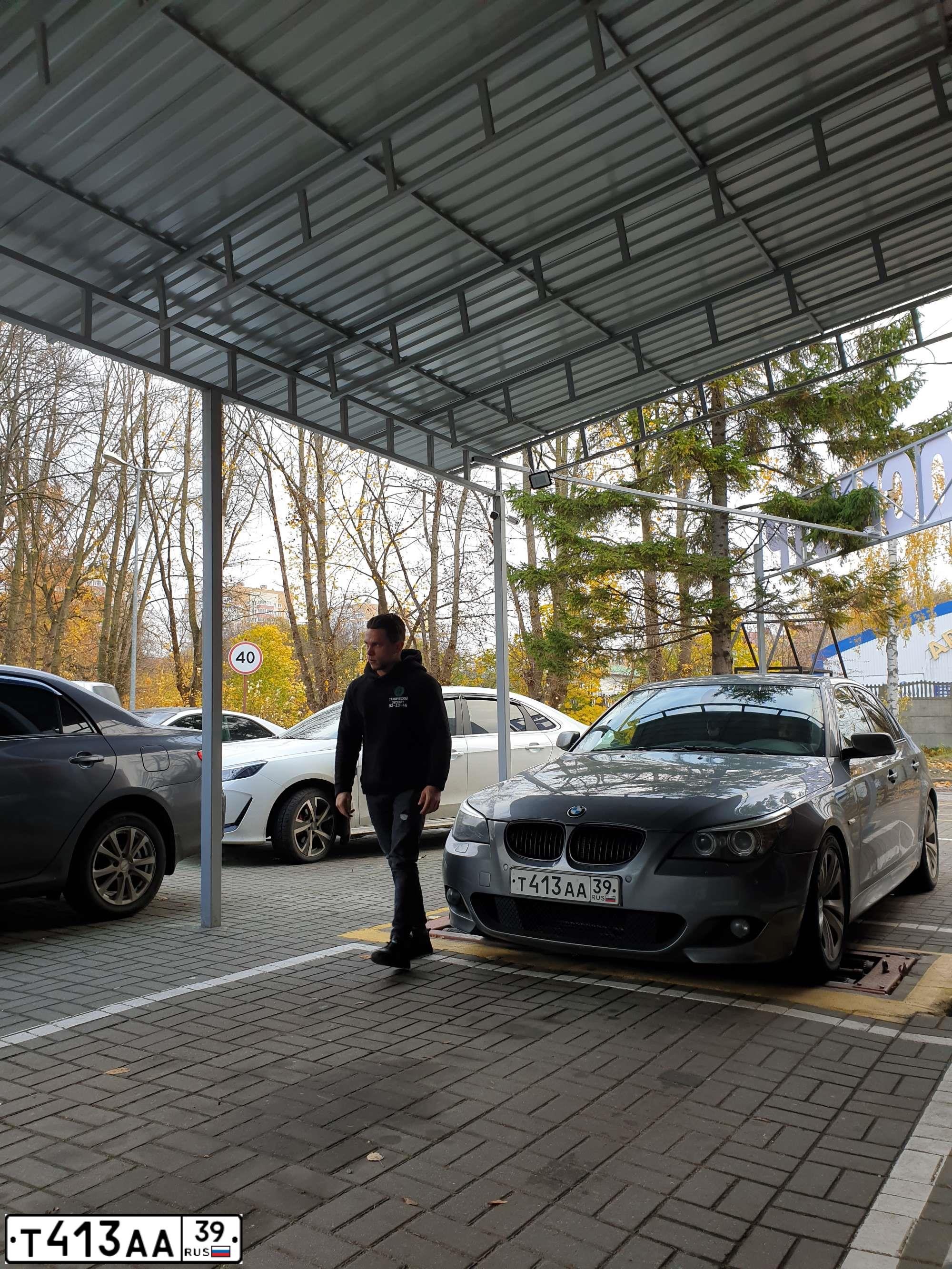 Фото автомобиля BMW 525I, 2008 — госномер С411ТС39