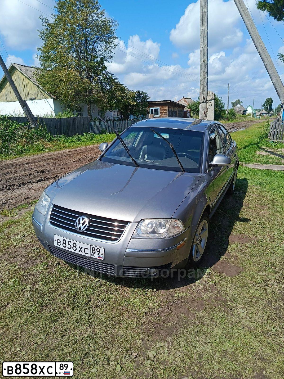 Фото автомобиля VOLKSWAGEN PASSAT, 2003 — госномер В858ХС89. Цвет: СЕРЫЙ