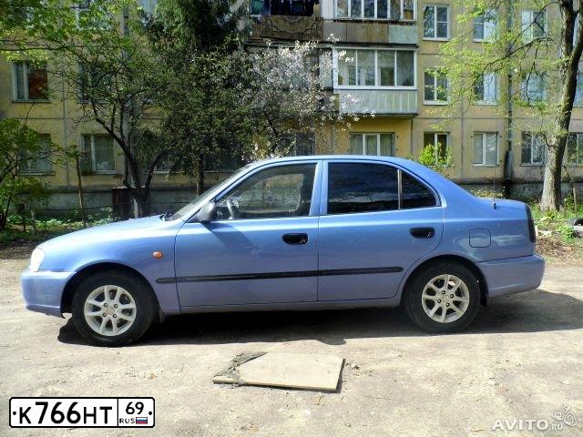 Фото автомобиля TAGAZ Z ACCENT, 2005 — госномер М688ТН750. Цвет: ФИОЛЕТОВЫЙ
