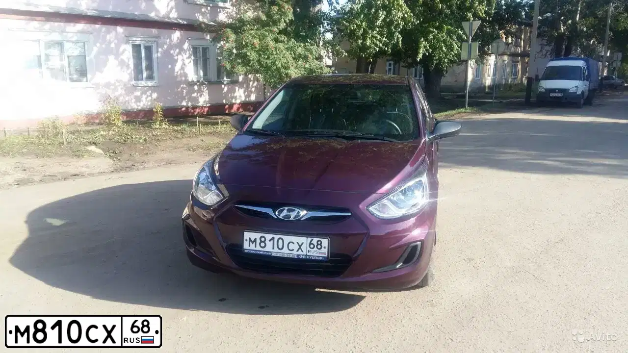 Фото автомобиля ХЕНДЭ СОЛЯРИС, 2013 — госномер Р143КК136. Цвет: ФИОЛЕТОВЫЙ