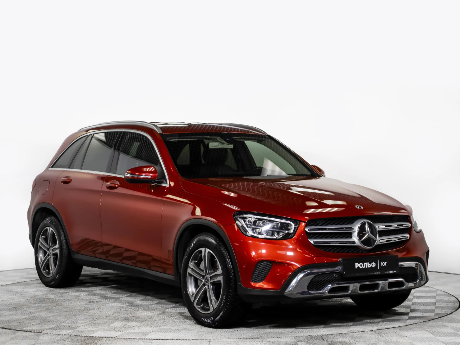 Фото автомобиля MERCEDES GLC-KLASSE, 2020 — госномер Р806ТМ62. Цвет: Красный