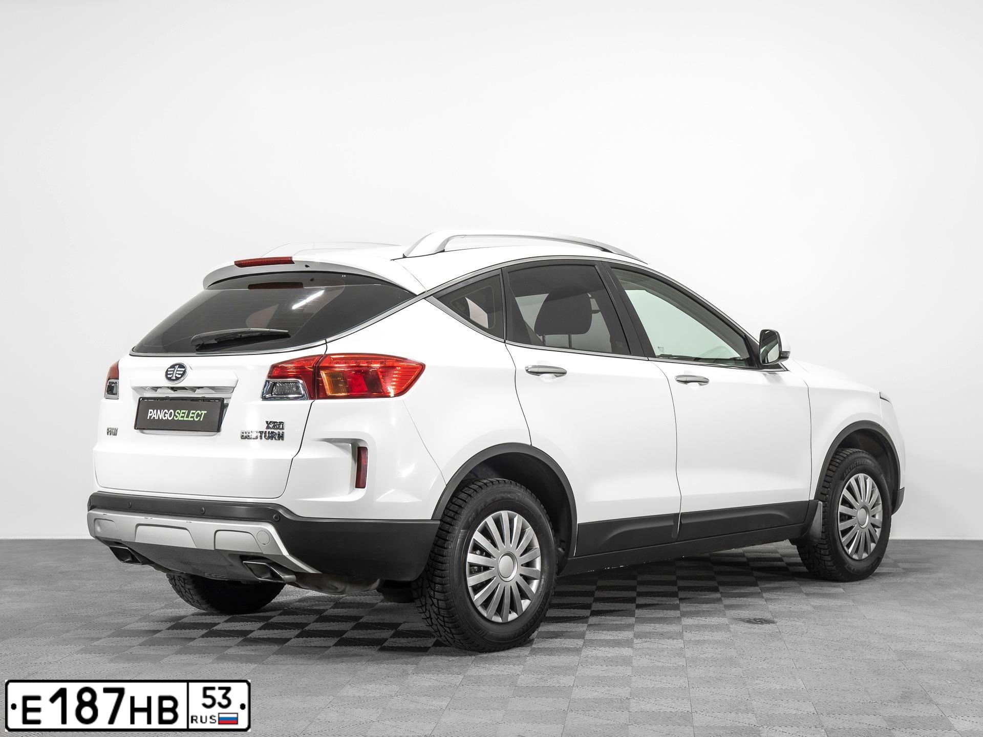Фото автомобиля FAW BESTURN X80, 2017 — госномер А774ЕЕ147. Цвет: БЕЛЫЙ