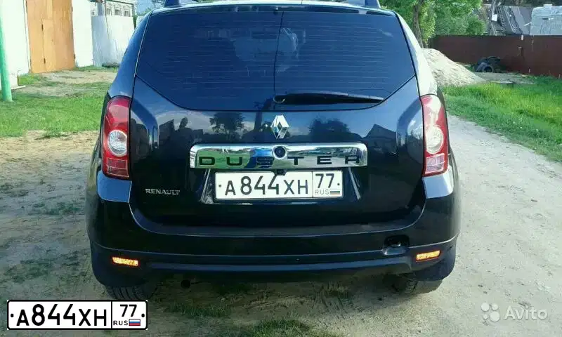 Фото автомобиля RENAULT DUSTER, 2013 — госномер Н424ОО76. Цвет: ЧЕРНЫЙ