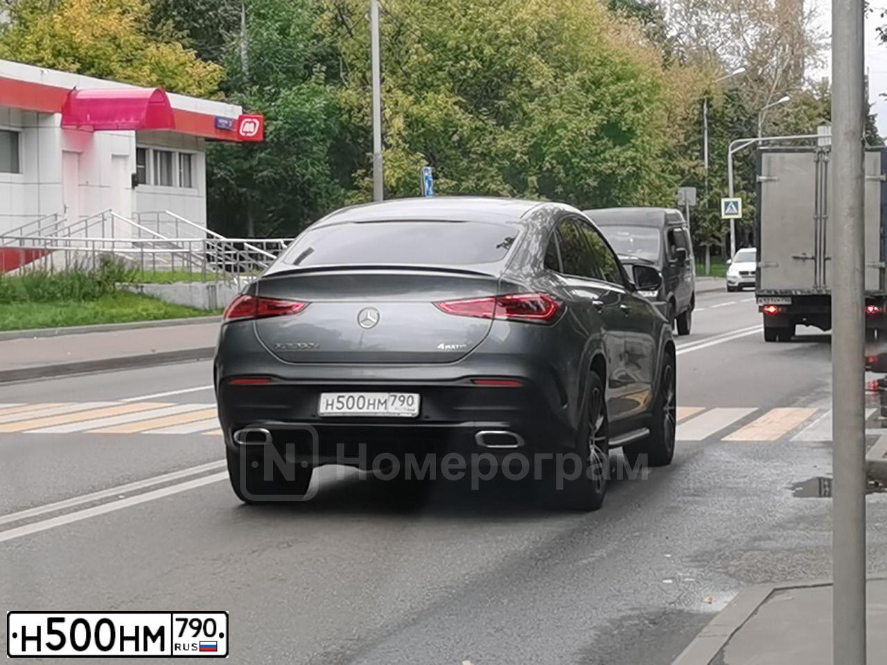 Фото автомобиля MERCEDES-BENZ MERCEDES - BENZ GLE-CLASS. Цвет: СЕРЫЙ