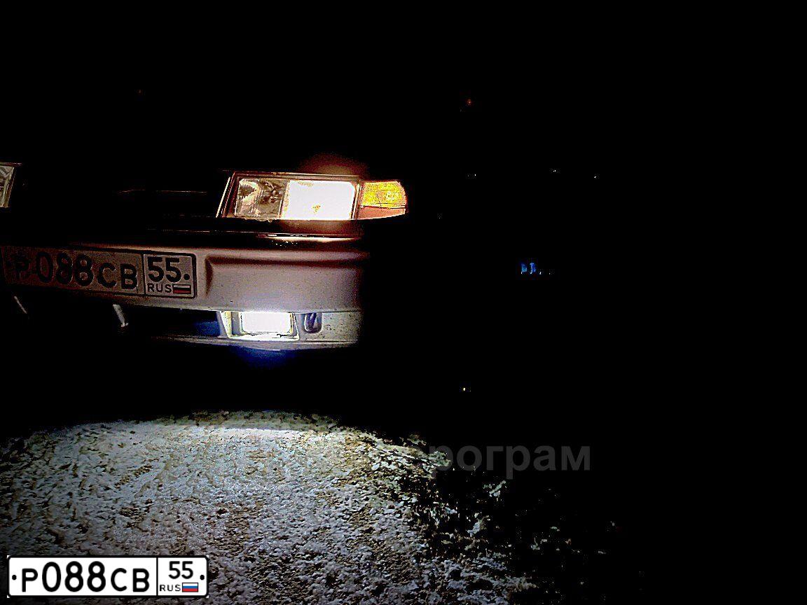 Фото автомобиля LADA 2110, 2006 — госномер Р088СВ55. Цвет: СВЕТЛО-СЕРЕБРИСТЫЙ МЕТАЛЛ