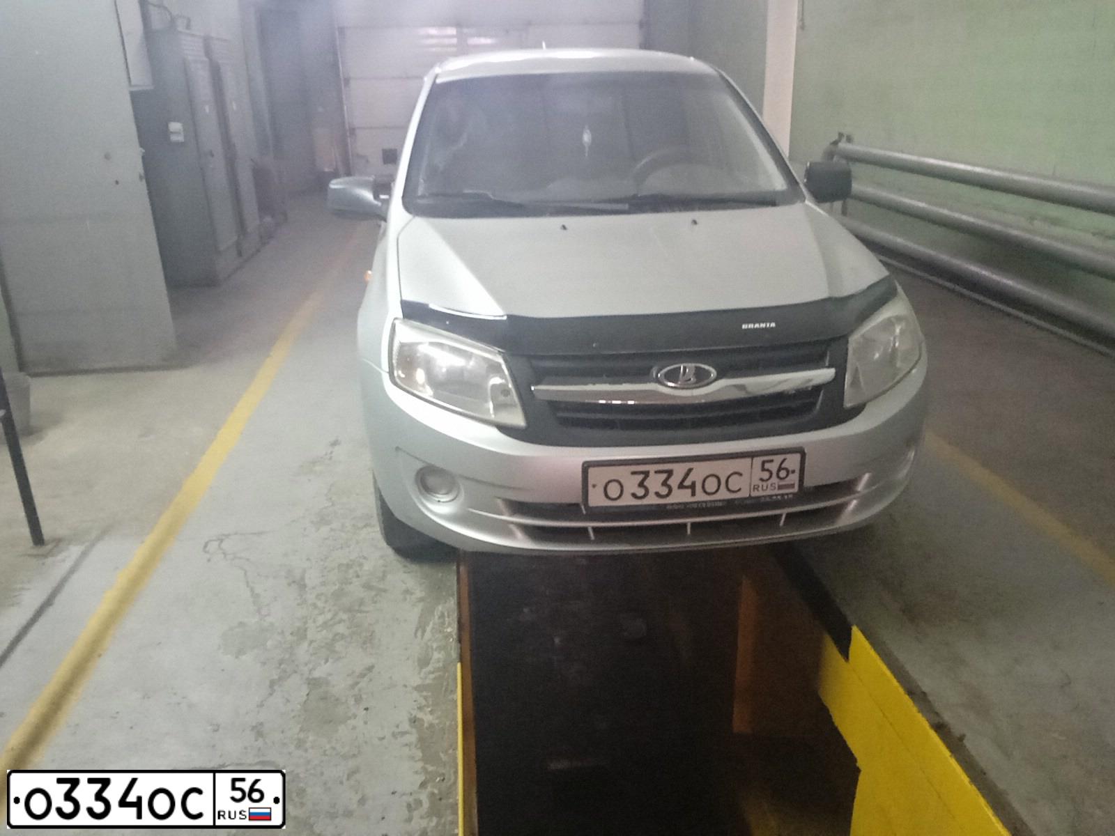 Фото автомобиля LADA 2190 GRANTA, 2012 — госномер О334ОС56. Цвет: Серебристый