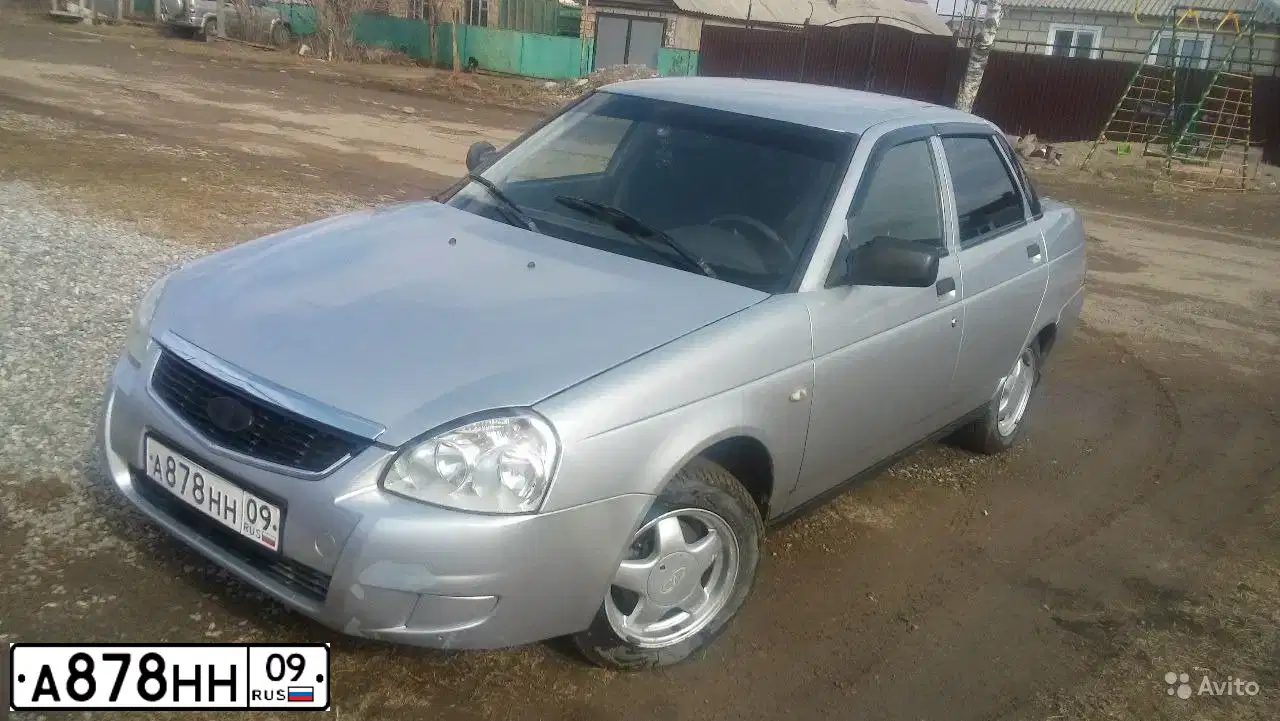 Фото автомобиля LADA 2170 PRIORA, 2010 — госномер А878НН09. Цвет: СВЕТЛО-СЕРЕБРИСТЫЙ МЕТАЛЛ