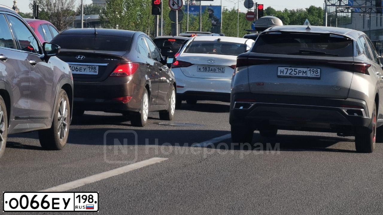 Фото автомобиля LADA 2109 SAMARA, 1998 — госномер Е744ВУ150. Цвет: ЗЕЛЕНЫЙ СВЕТЛЫЙ