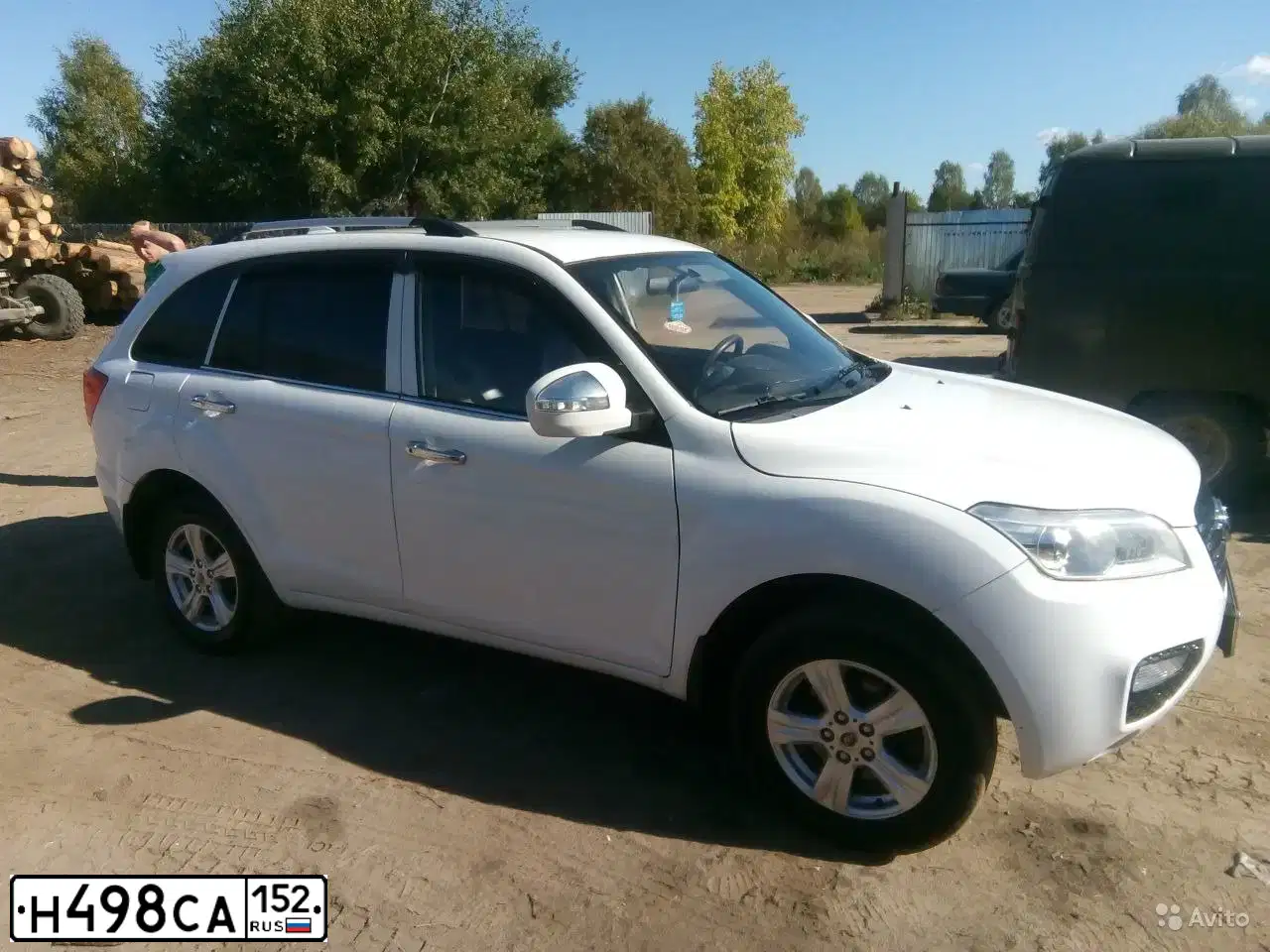 Фото автомобиля LIFAN N X 60, 2014 — госномер Н498СА152. Цвет: Белый