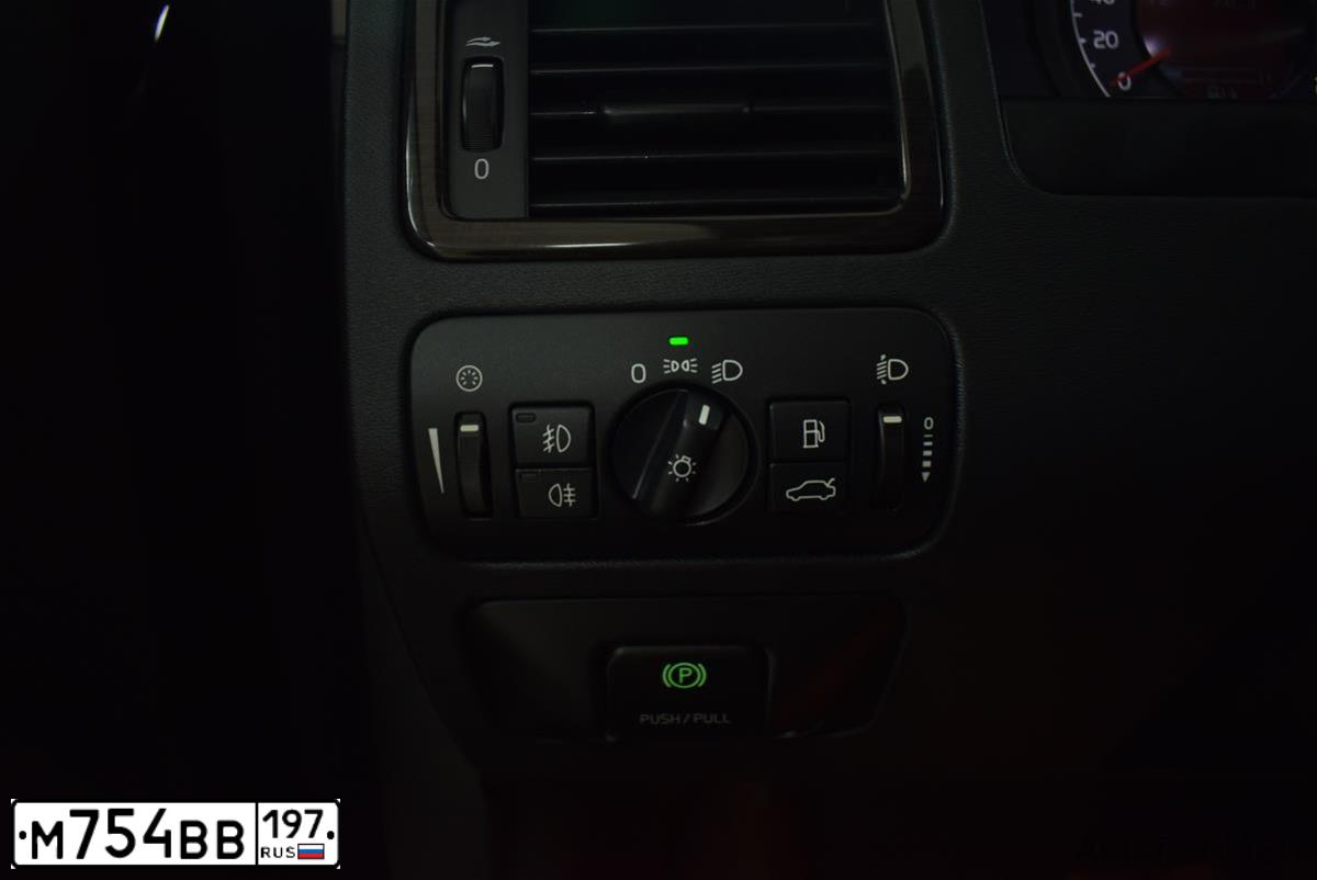 Фото автомобиля VOLVO S80, 2010 — госномер К397МО164. Цвет: ЧЕРНЫЙ