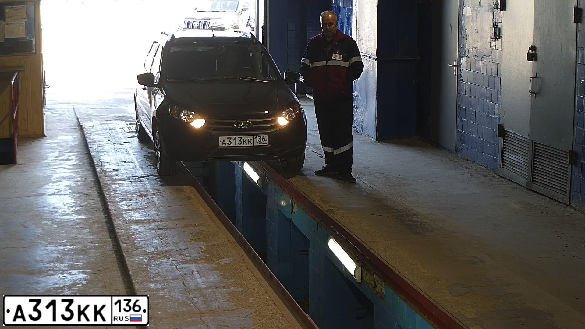Фото автомобиля LADA GRANTA 219140, 2023 — госномер А313КК136. Цвет: ЧЕРНЫЙ