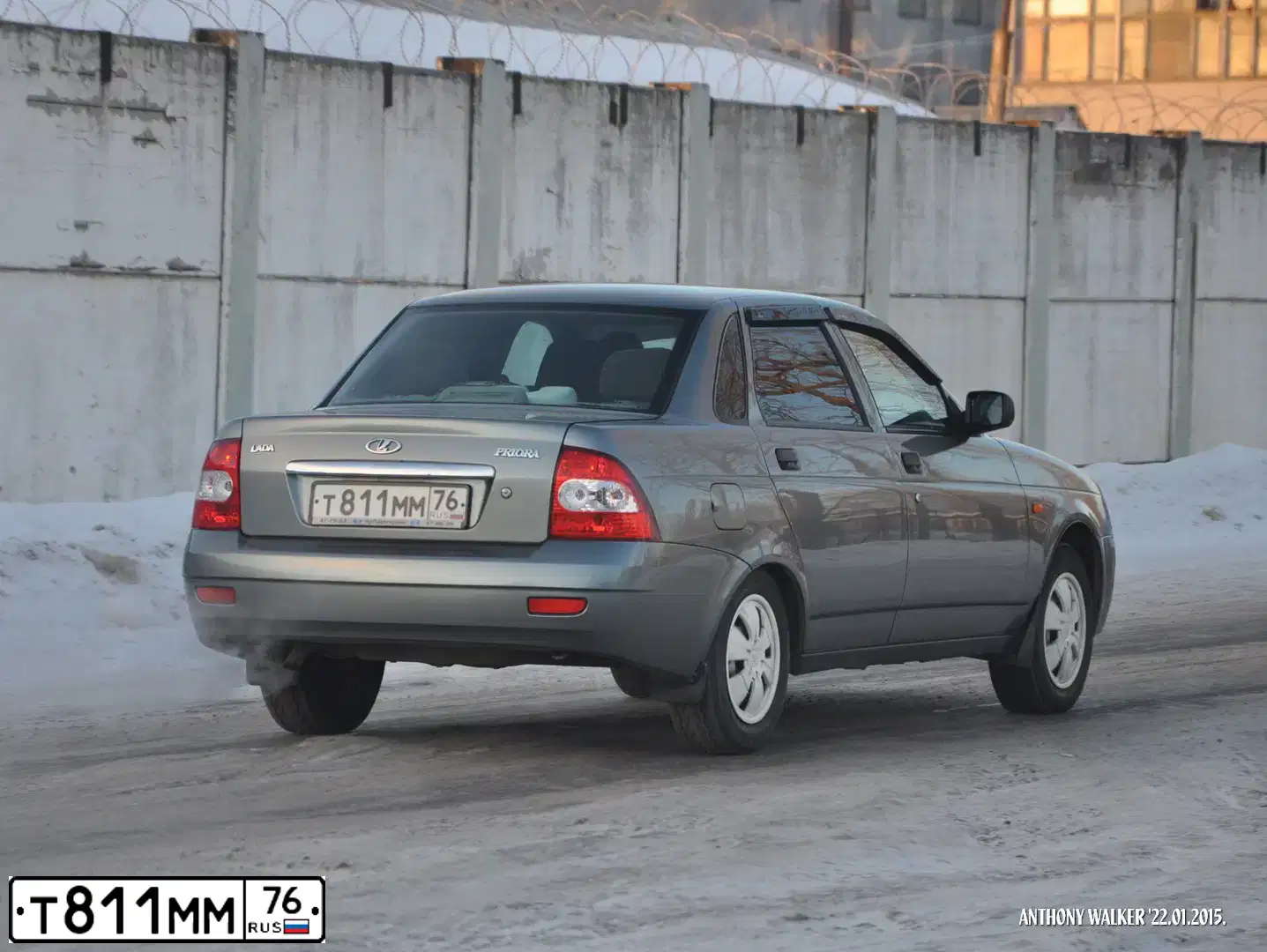 Фото автомобиля LADA 2170 PRIORA, 2008 — госномер Т811ММ76. Цвет: СЕРО-ЗЕЛЕНЫЙ