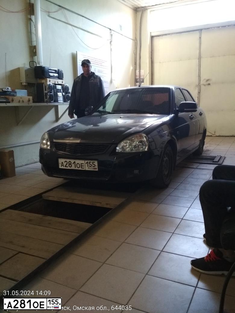 Фото автомобиля LADA 2170 PRIORA, 2011 — госномер А529АС155. Цвет: СИНЕ-ЧЕРНЫЙ