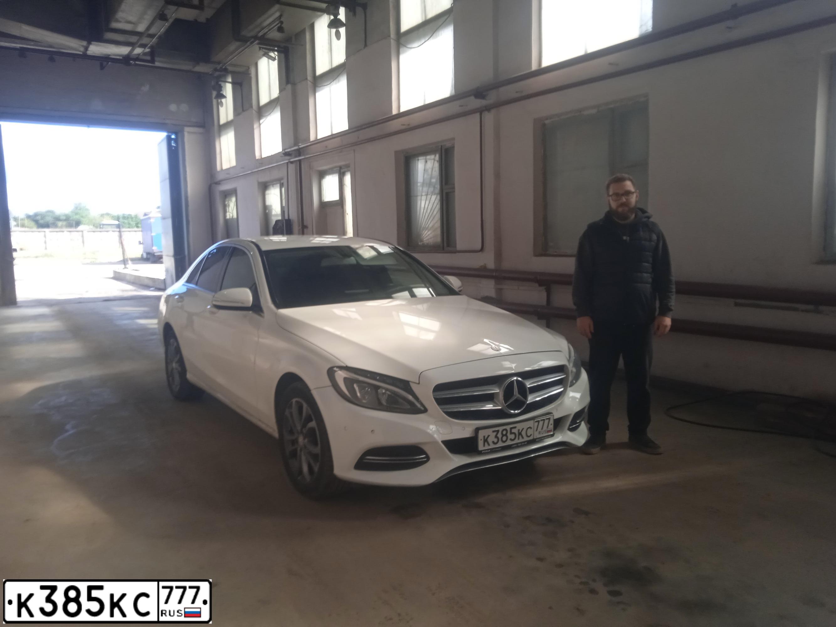 Фото автомобиля MERCEDES C-KLASSE, 2014 — госномер М463ХВ198. Цвет: Белый