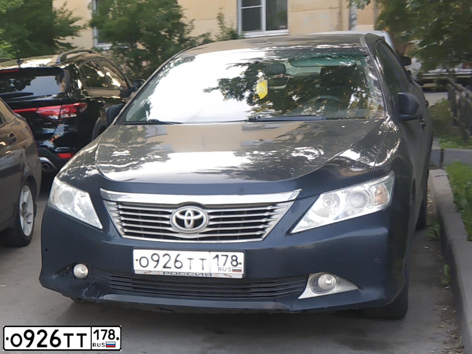 Фото автомобиля TOYOTA CAMRY, 2013 — госномер С410ЕЕ977. Цвет: ЧЕРНЫЙ МЕТАЛЛИК