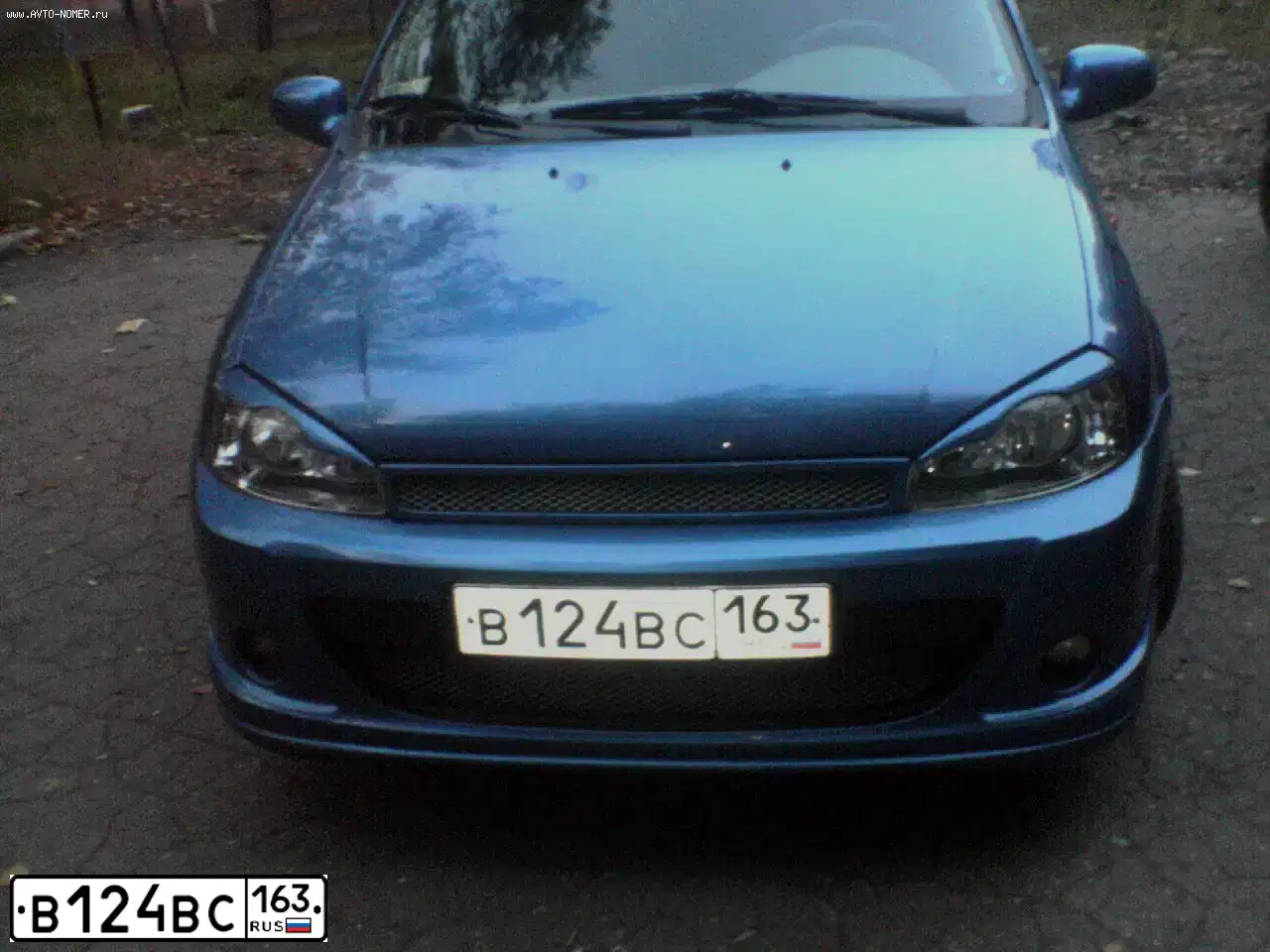 Фото автомобиля LADA 1118 KALINA, 2006 — госномер В124ВС163. Цвет: ЯРКО-СИНИЙ