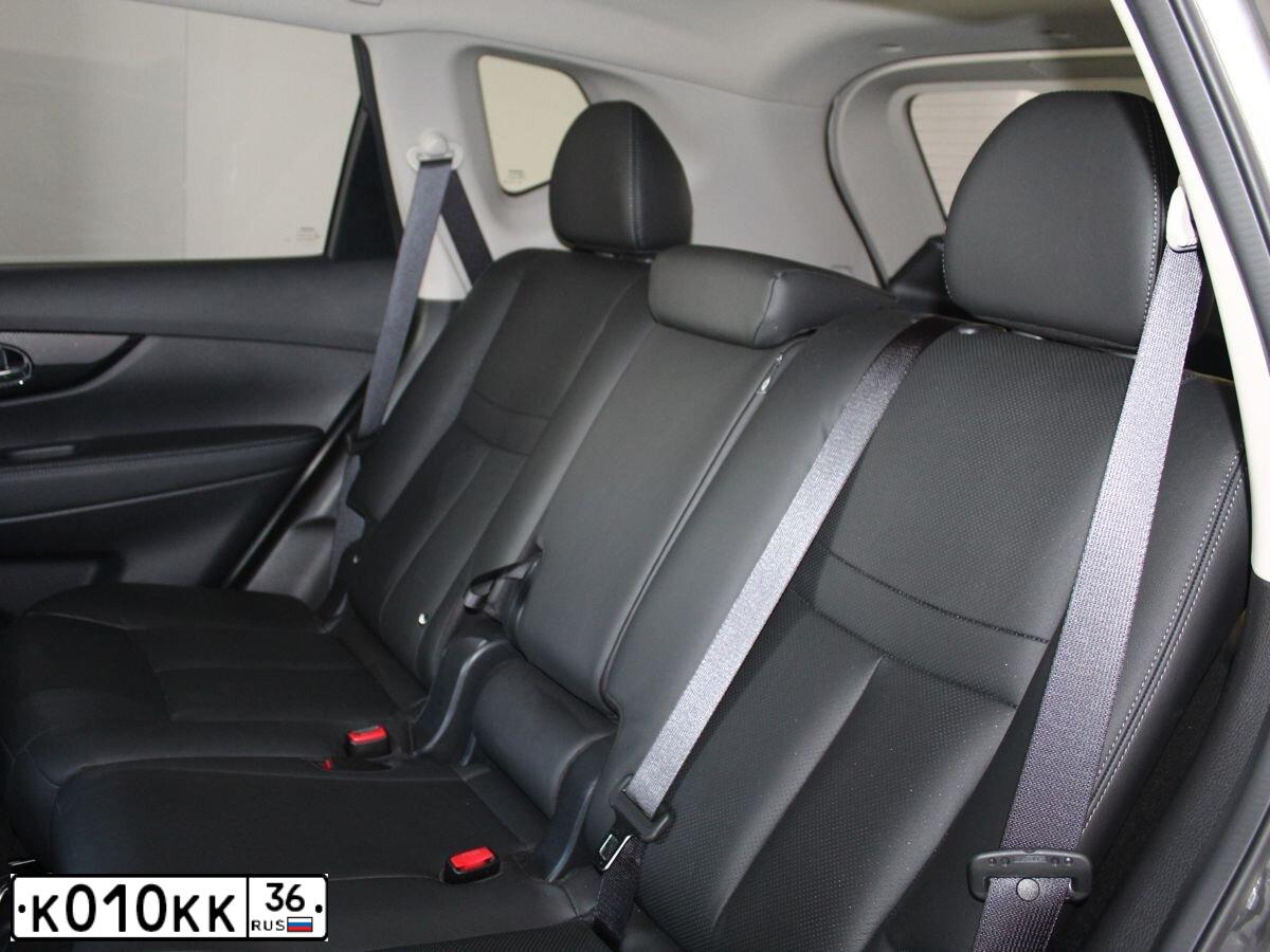 Фото автомобиля NISSAN X-TRAIL, 2008 — госномер Х039УА36. Цвет: ЧЕРНЫЙ