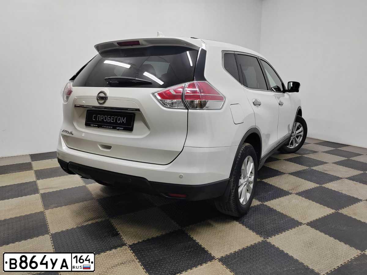 Фото автомобиля NISSAN X-TRAIL, 2017 — госномер В864УА164. Цвет: БЕЛЫЙ