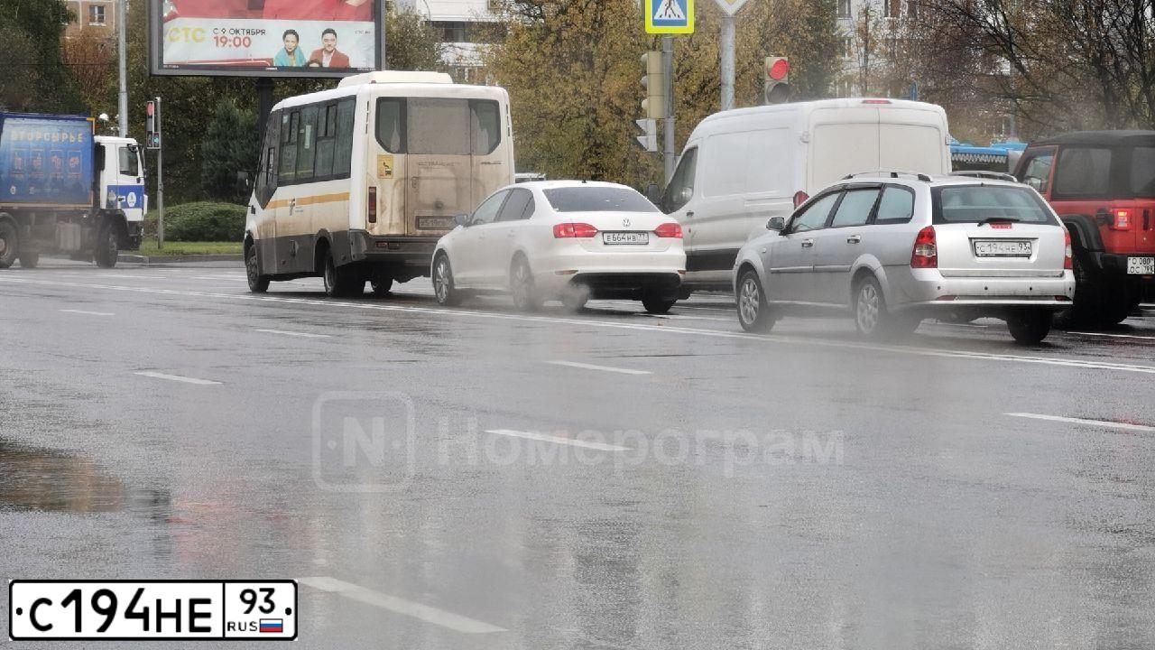 Фото автомобиля CHEVROLET LACETTI, 2007 — госномер С194НЕ93. Цвет: СЕРЕБРИСТЫЙ