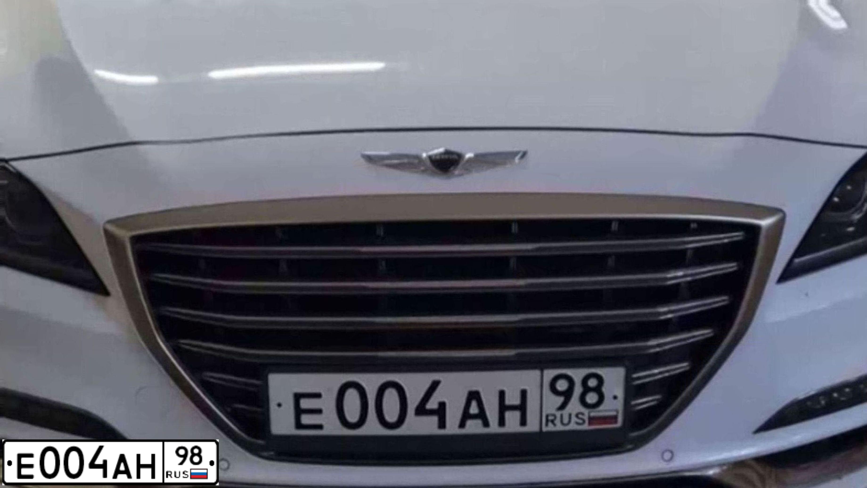 Фото автомобиля HYUNDAI GENESIS, 2017 — госномер К389УК147. Цвет: БЕЛЫЙ