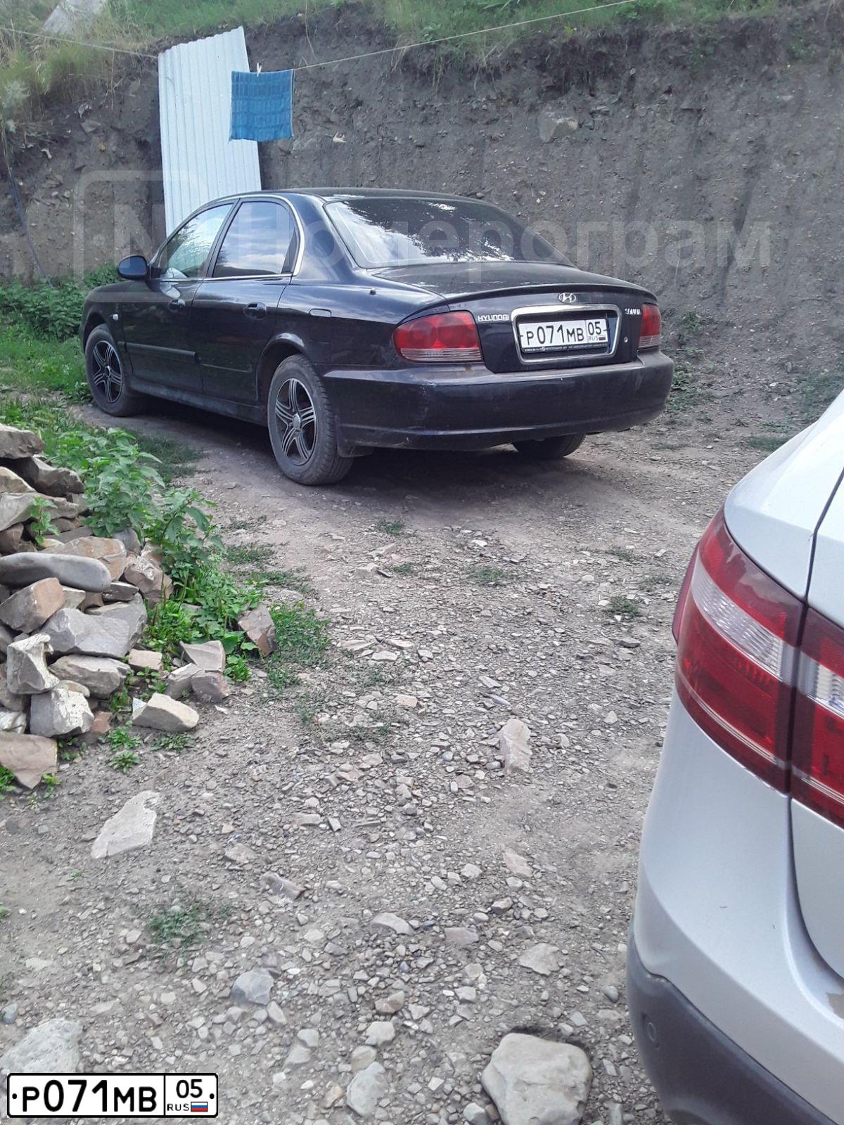 Фото автомобиля TAGAZ SONATA, 2008 — госномер Р071МВ05. Цвет: ЧЕРНЫЙ