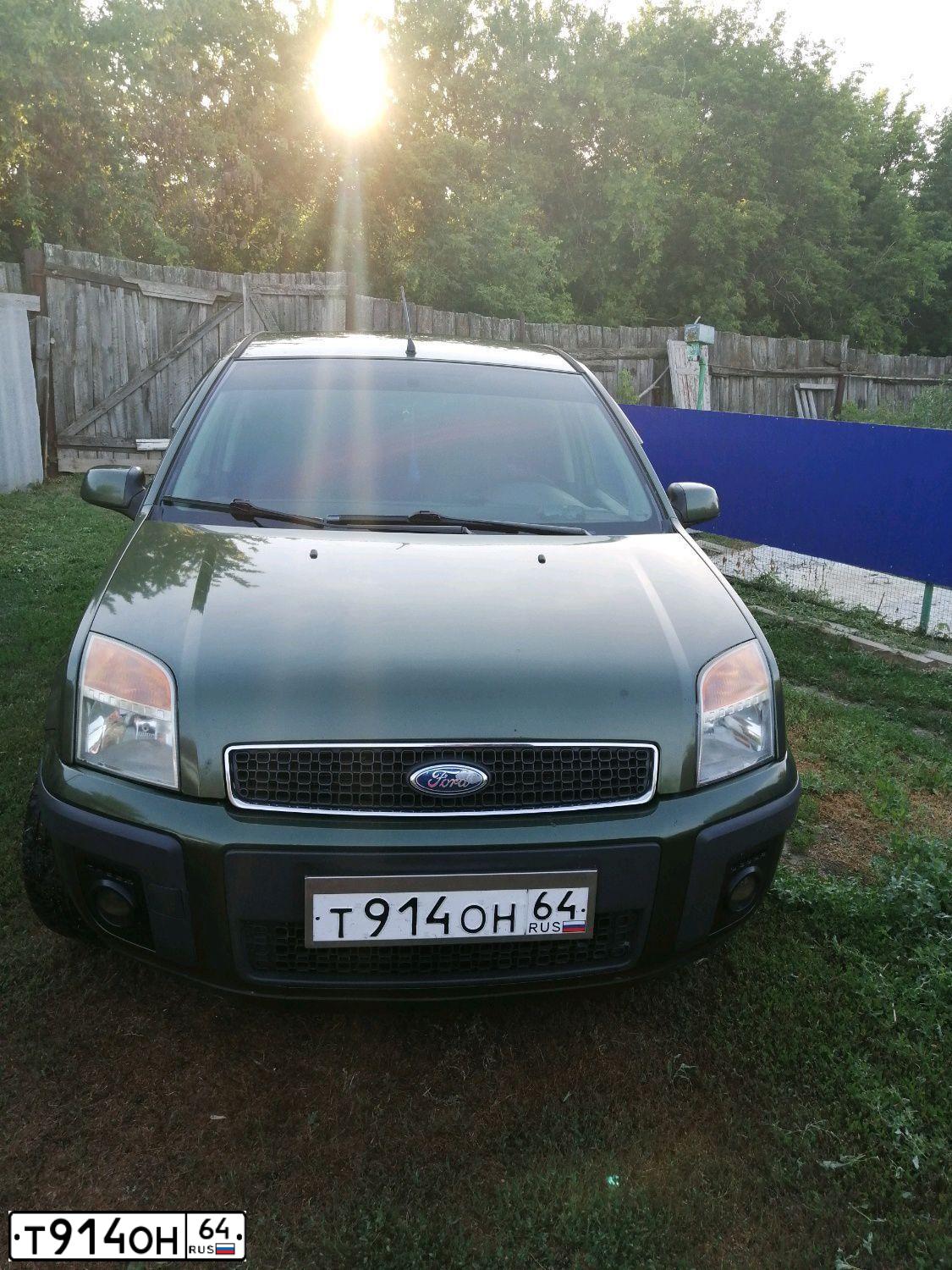 Фото автомобиля FORD FUSION, 2006 — госномер Т914ОН64. Цвет: СЕРО ЗЕЛЕНЫЙ