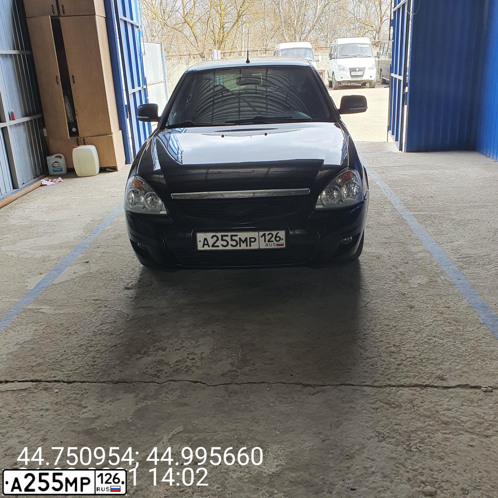 Фото автомобиля LADA 2170 PRIORA, 2014 — госномер А255МР126. Цвет: СИНЕ-ЧЕРНЫЙ