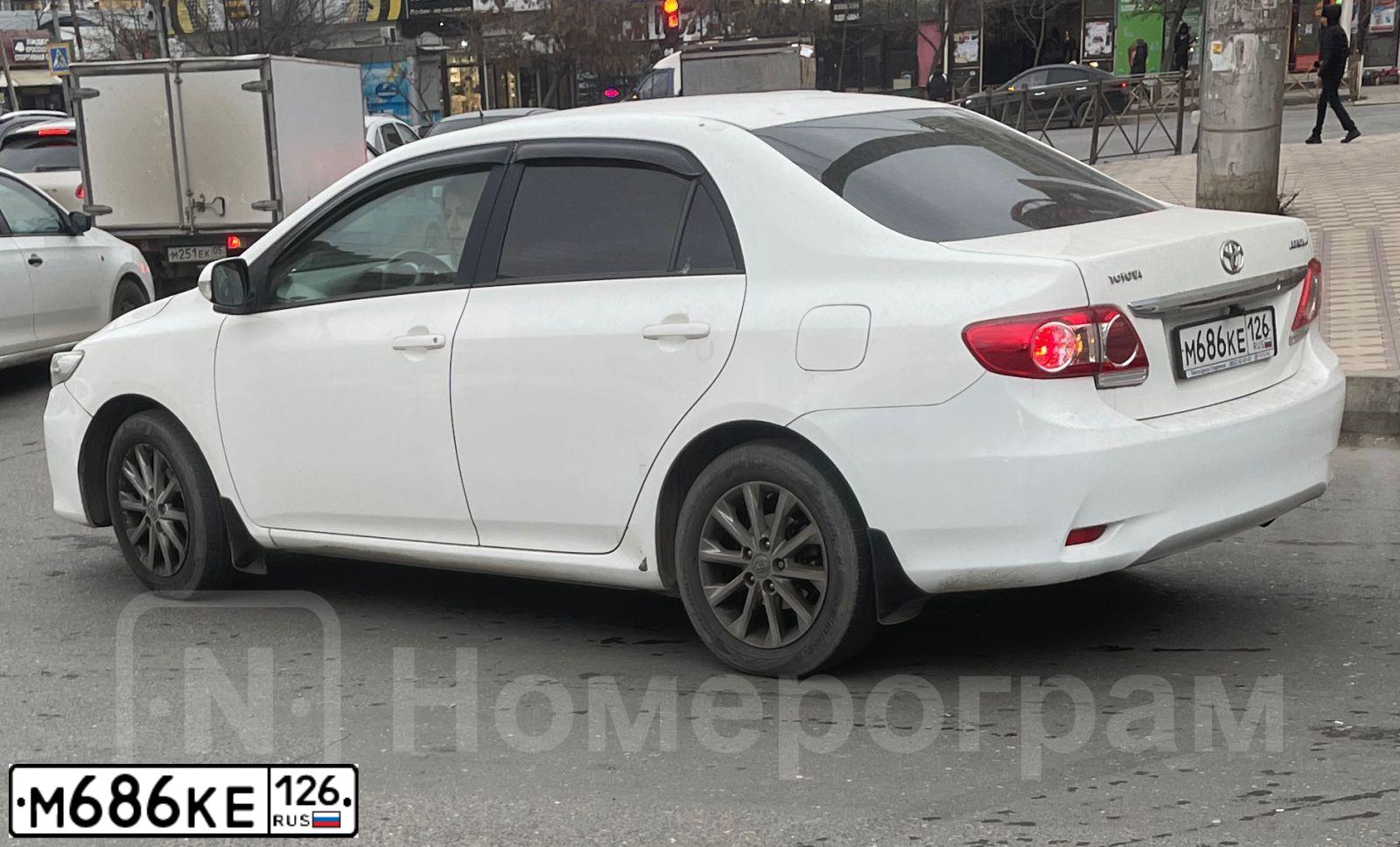 Фото автомобиля TOYOTA COROLLA, 2012 — госномер А996ХЕ95. Цвет: Белый